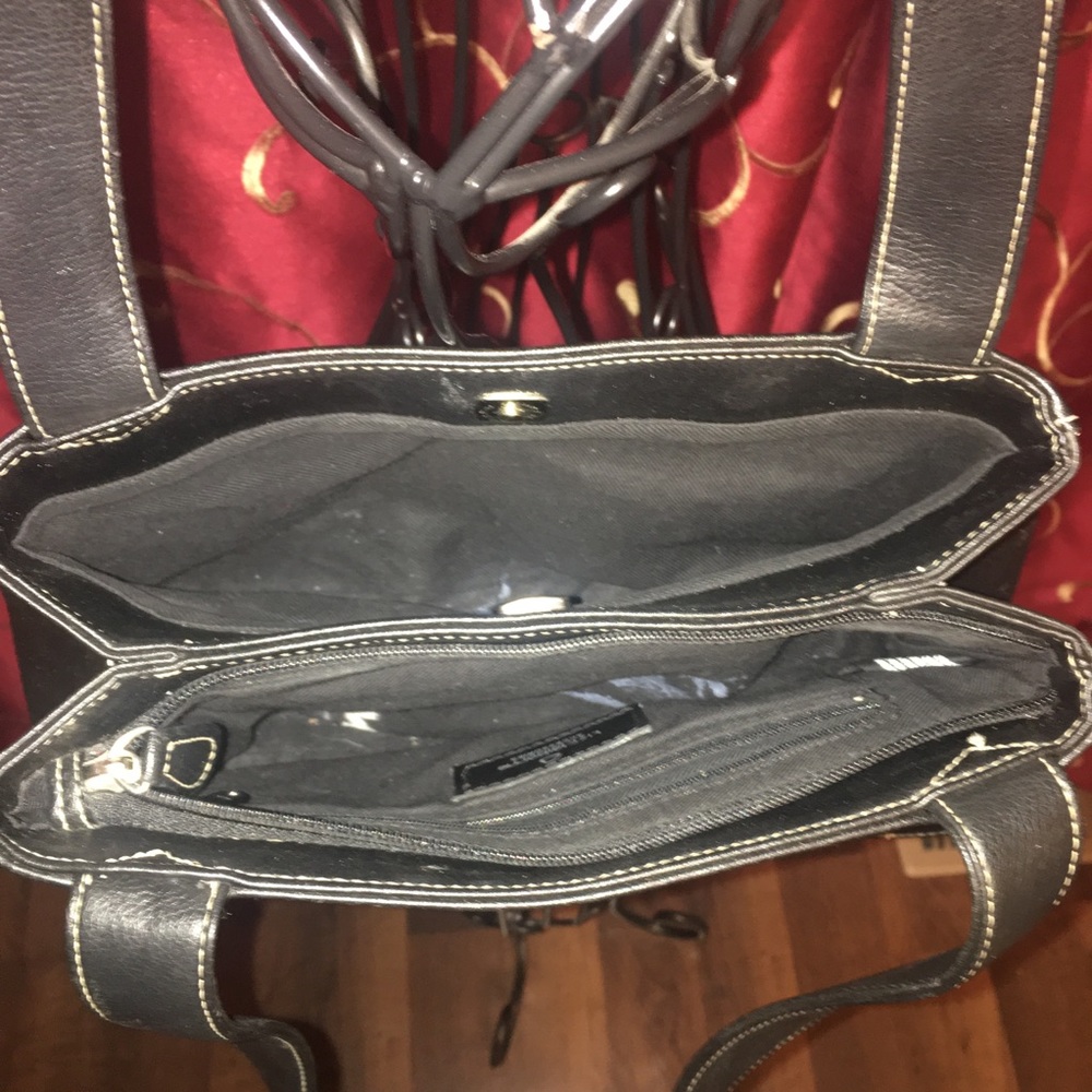Purse - Picture 3 of 3